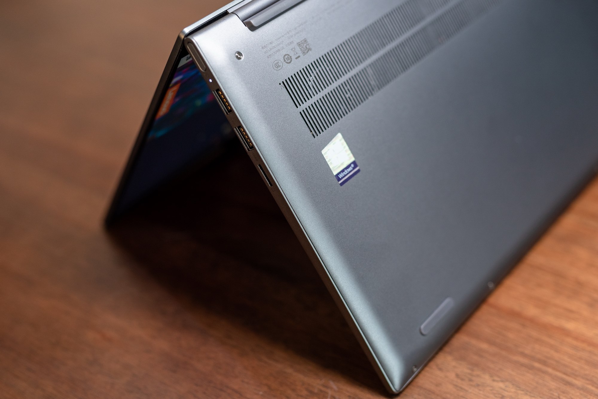 伪装成轻薄本的跑分机器联想yoga14s