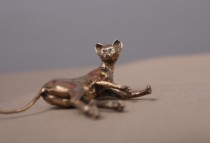 Tigers large foundry in Canada with no hairy cat custom