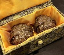 IKKI: Wen playing series walnut-millstones lion head green (purple) bronze solid finish