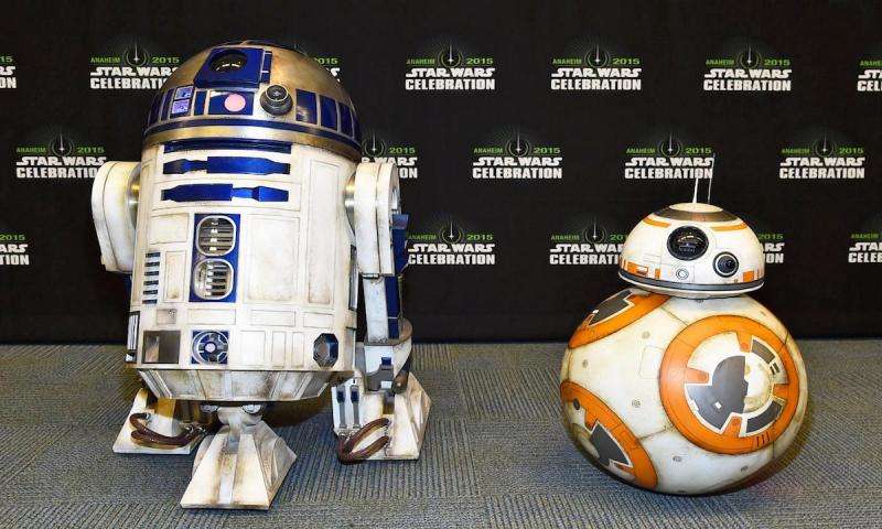 前几天,《星球大战 8》也已经在国内上映,虽然票房上相比北美市场来说