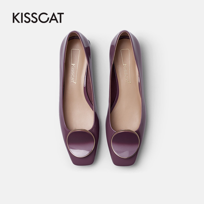 接吻猫2021春新款温柔气质圆扣漆皮女鞋时尚通勤方头平底浅口单鞋
