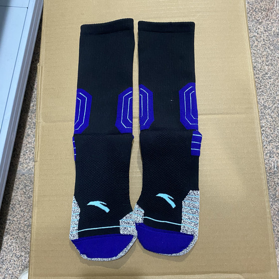 Anta authentic four-season casual towel thickened breathable moisture-absorbing running warm men's sports stockings 192331337
Anta authentic four-season casual towel thickened breathable moisture-absorbing running warm men's sports stockings 192331337