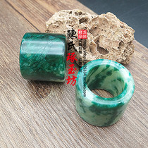 Green floating flower jade wrench refers to males atmosphere ring jade ring jade ring jade baking color finger ancient dress to shoot jade ring ring ring