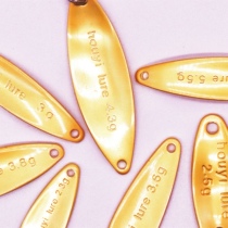 LC Luya Hou Yi stream sequins gold and silver Ya light Makouqing slightly raised red eye red tail 2 5 5 5G bright color