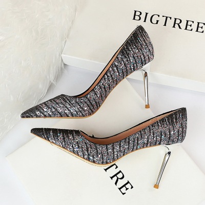 9236-3 in Europe and the sexy party show thin metal thin heels with high with shallow mouth pointed color matching sequi