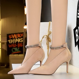 6839 - A1 European and American wind sexy nightclub show thin fine party shoes with high heels V mouth diamond one word 