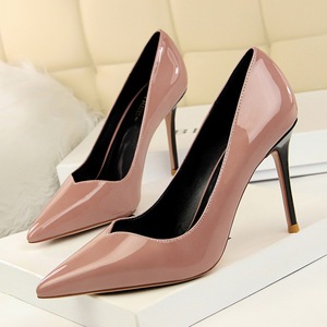 128-1 han edition fashion simple color matching with patent leather high heel shallow mouth pointed professional OL sexy