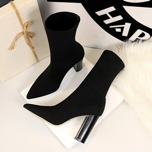 3129-2 in Europe and the new winter fashion contracted thick with high wind with pointed sexy nightclub show thin wool s