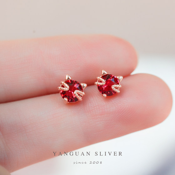 Cute earrings who do n’t need to pick up sterling silver do n’t need to pick up the female small temperament red simple cat nourishing ear pierced earrings jewelry Cute earrings who do n’t need to pick up sterling silver do n’t need to pick up the female small temperament red simple cat nourishing ear pierced earrings jewelry