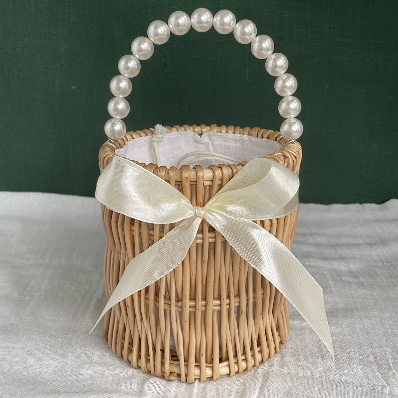 Pearls Carry-on Flowers Basket Woven Bag Rattan Chiliu Chicher Children's Small Basket Happy Bunk With Hand Gift Wrapping Basket