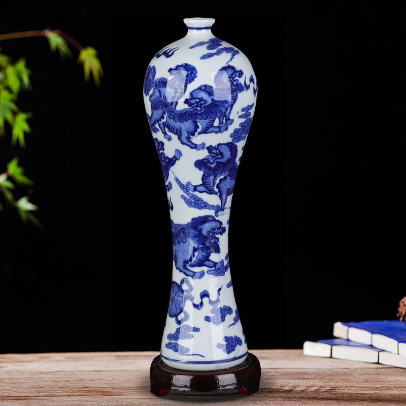 Antique Chinese blue and white porcelain of jingdezhen ceramics vase beauty bottles of sitting room furniture furnishing articles of handicraft ornament