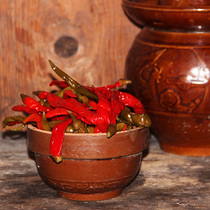 Hunan suan la jiao tan zi cai Xiangxi rural handmade homemade pickled salt pickling tens peppers whole acid tens dishes