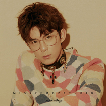 Korean version of retro Wu Lei with square myopia anti-radiation flat mirror plain gold silk Big Frame face small glasses frame