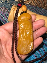 The closed male pendant sculptor of the yellow wax stone is not expensive and the price is not expensive