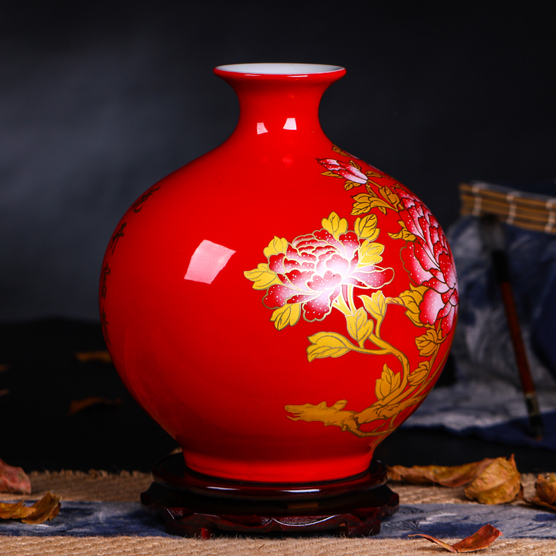 Jingdezhen ceramic modern new Chinese arts and crafts Chinese red vase home furnishing articles creative household gift sitting room