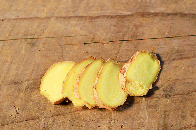 云南高原山区农家新鲜蔬菜 生姜 老姜 小黄姜 月子姜 3斤包邮