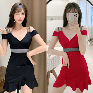 Women’s new sexy suspender dress night show temperament open back Princess puff skirt