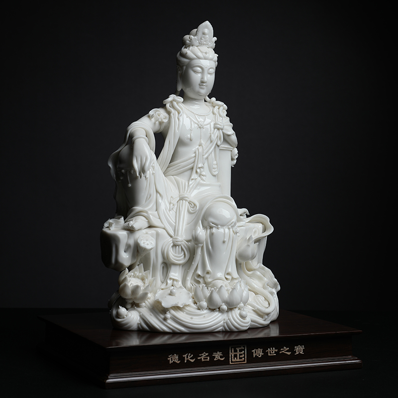 Yutang dai Zheng Jinxing master manually signed boutique dehua ceramic Buddha handicraft of shui guan Yin/D18-41