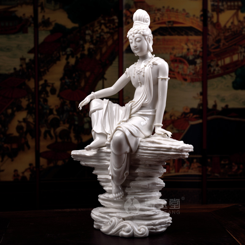 Yutang dai ceramic handicraft furnishing articles of modern Chinese style home sitting room adornment/comfortable guanyin D26-02