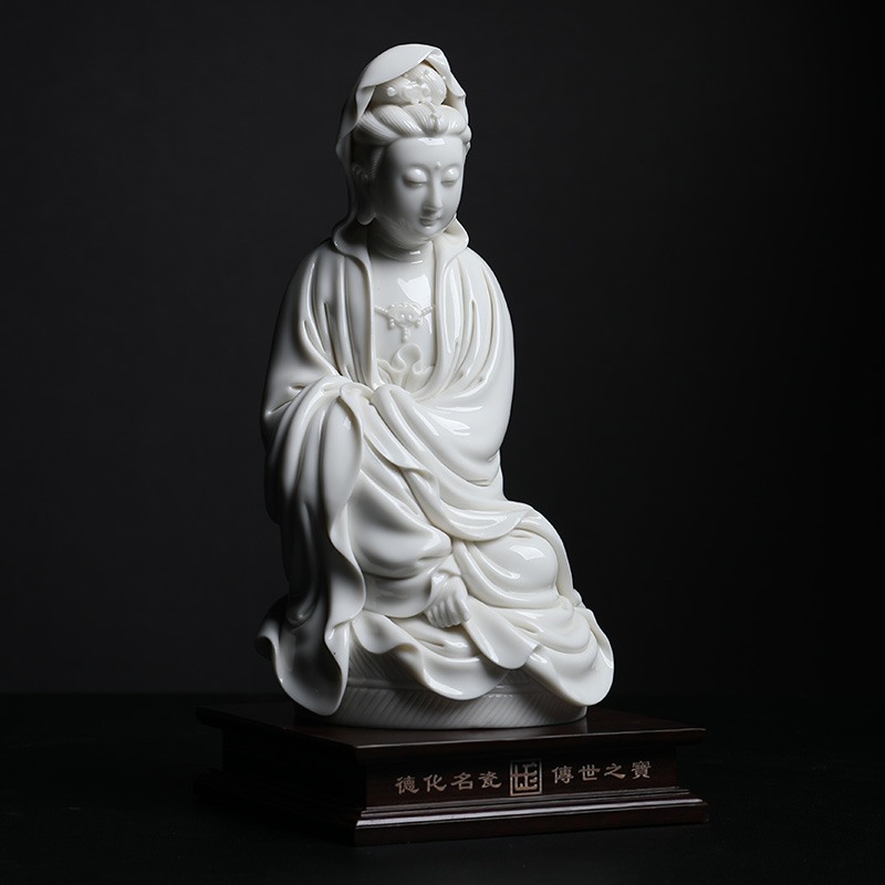 Yutang dai dehua white porcelain of Buddha enshrined that occupy the home furnishing articles 9 inches sitting futon guanyin bodhisattva as Su Xianzhong works