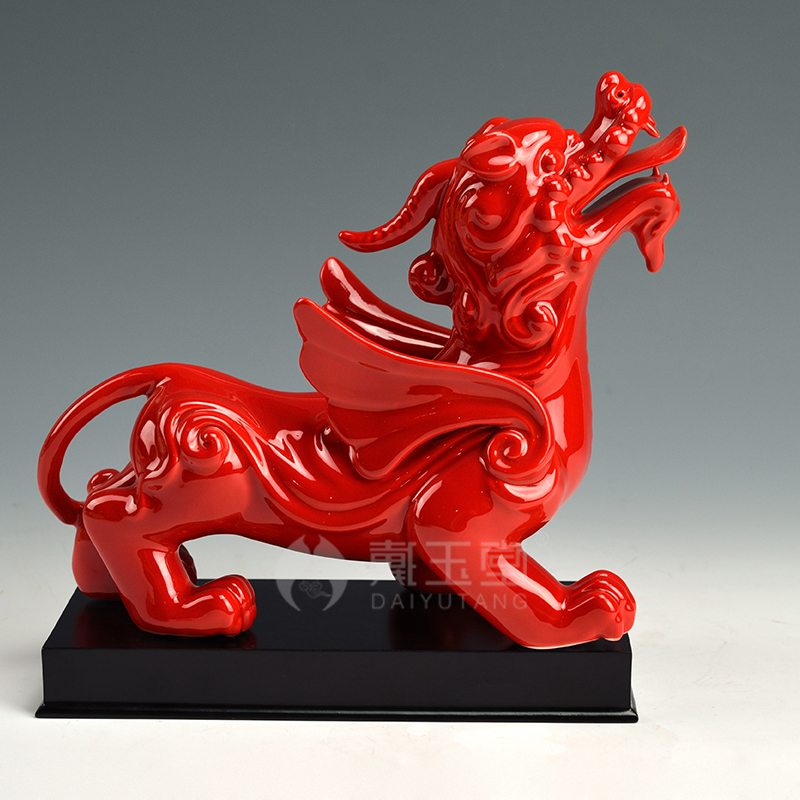 Yutang dai ceramic Mr Pichel furnishing articles of a pair of red glaze, the mythical wild animal handicraft housewarming sitting room adornment opening gifts