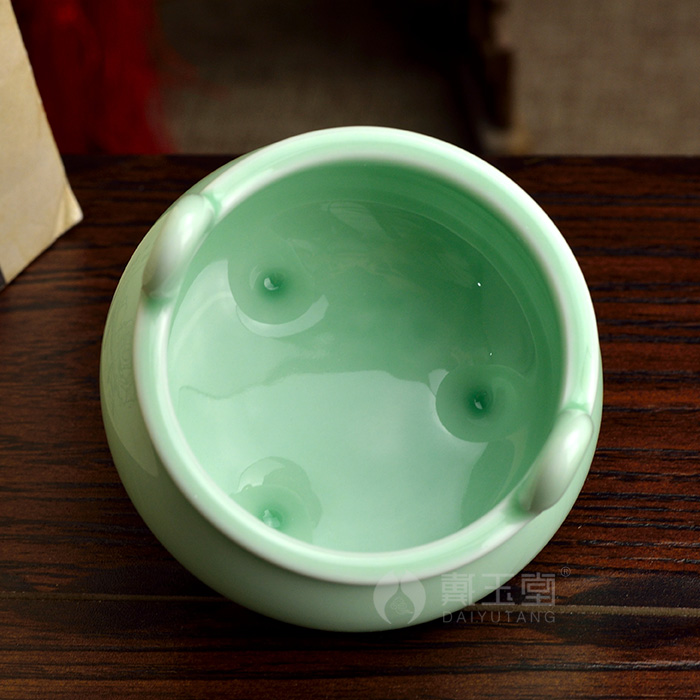 Yutang dai celadon small censer indoor ceramic aroma stove for Buddha incense buner furnishing articles home to worship the Buddha with supplies