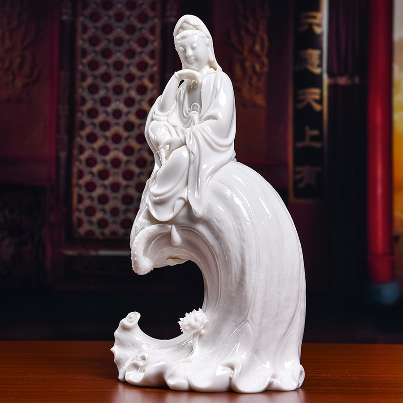 Yutang dai dehua porcelain carving art master Lin Jiansheng version manually signed by Dutch guanyin jade white porcelain/D03-124