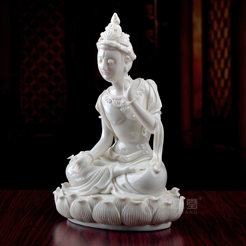 Dehua white porcelain porcelain carving handicraft production is pulled from the shelves 】 【 ROM statute of a bodhisattva