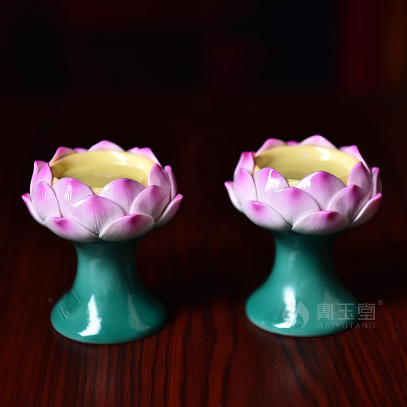 Yutang dai buddhist ceramics sweets furnishing articles before the Buddha Buddha temple worship supplies is 3.2 inch lotus based of picking a