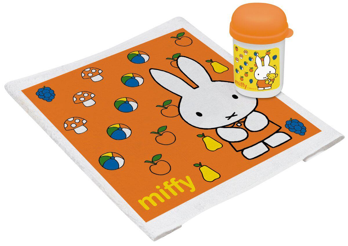 现货 日本采购 skater 斯凯达 可爱便携式湿纸巾收纳盒带毛巾