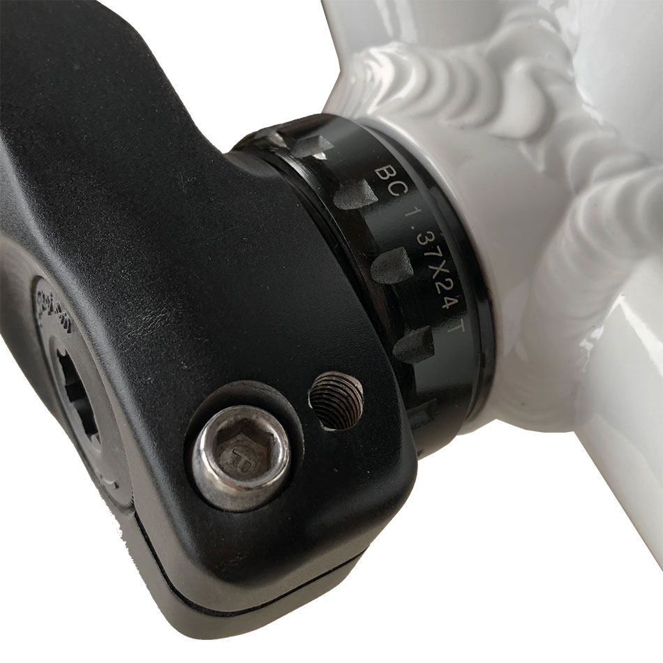 山地自行车铝合金超轻培林一体中空中轴bb螺丝68mm空心轴73mm通用