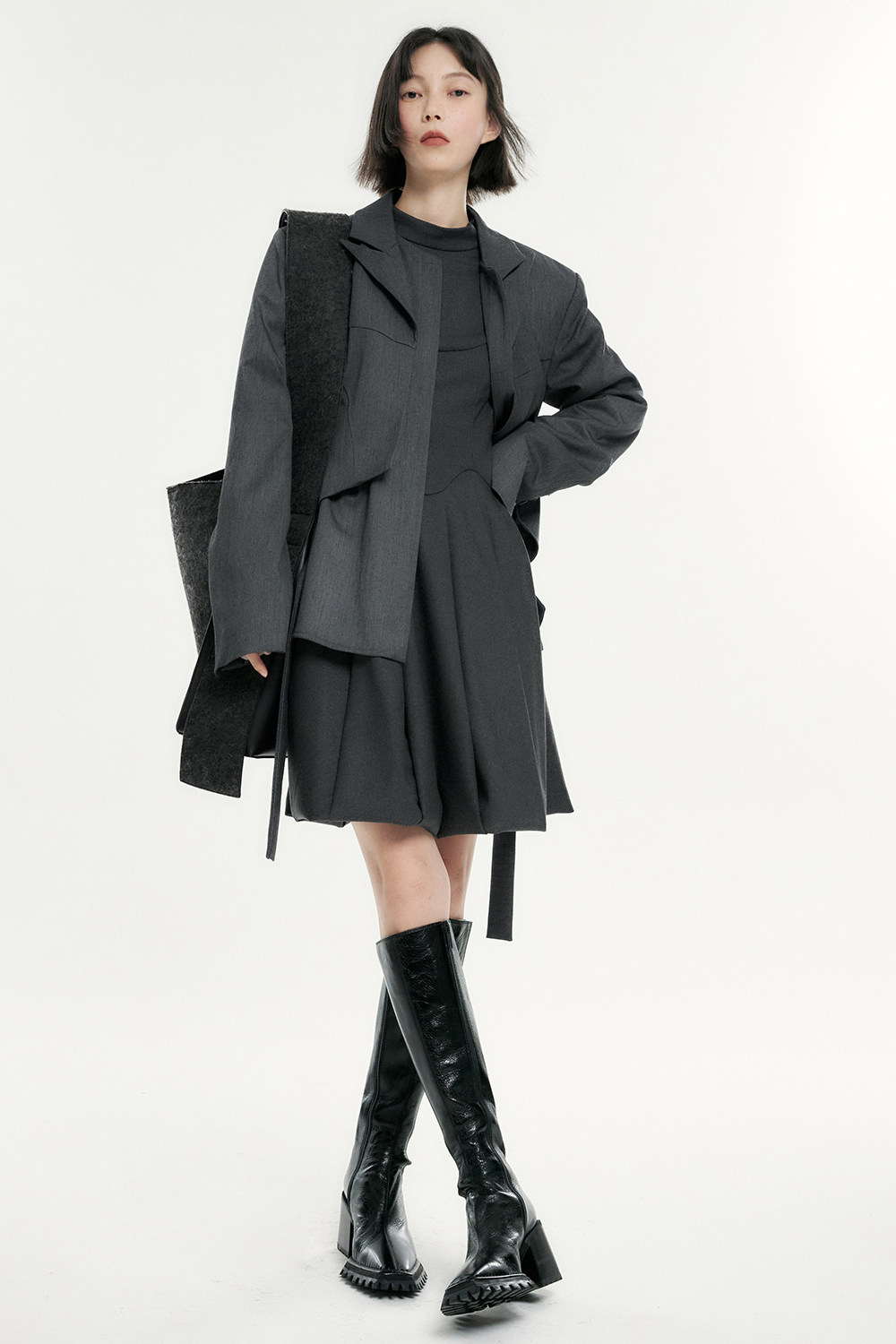 fussed21awmetallicgreysuit不沉闷的通勤两件式西装外套女