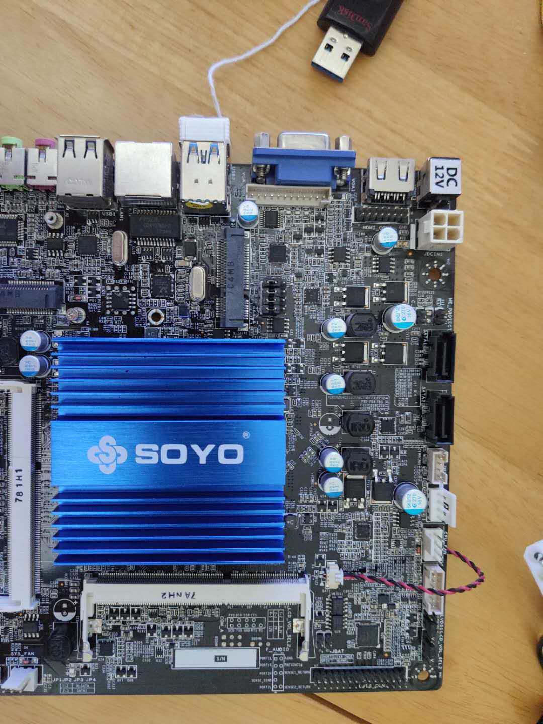 款主板为梅捷无风扇主板,型号为:sy-thin n3160,cpu为五代3160四核cpu