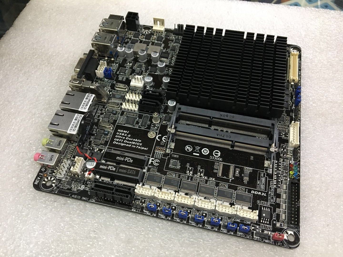 gigabyte/技嘉 ga-n3160tn四核n3160/双网6个com迷你工控主板