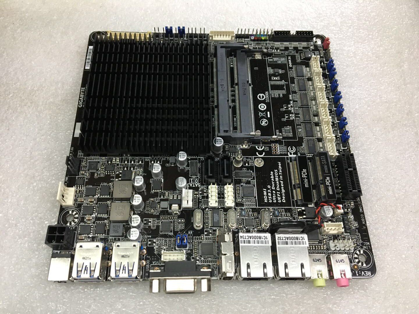 技嘉 双网6个com迷你工控主板 gigabyte n3160tn四核n3160 - 主板