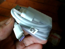 Suitable for Huawei P10 mate 9 20 30 pro data cable 5V 4 5A type C purple head