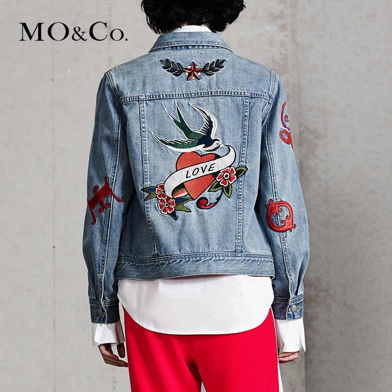 MO&Co.重工刺绣长袖翻领洗水牛仔短款休闲外套女MA1644JKT02 moco产品展示图1