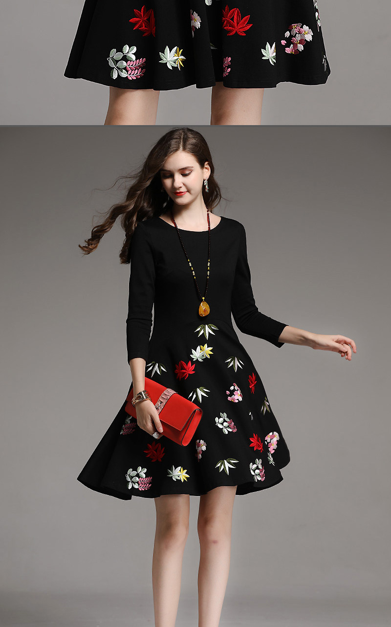 民族风连衣裙2019春新款女现代秋季长袖法式复古收腰修身显瘦裙子