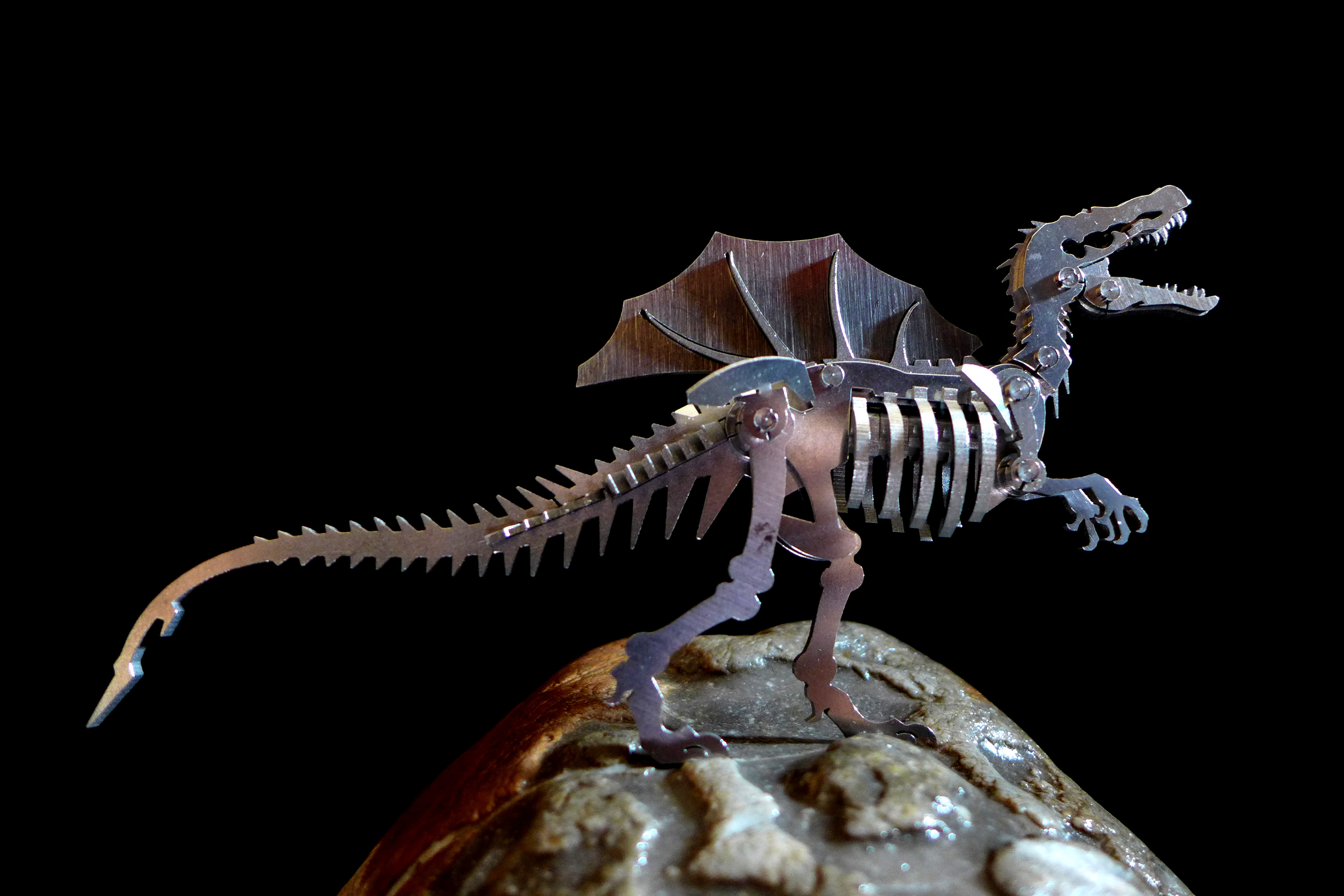 钢魔兽 不锈钢全金属diy拼装创意模型动漫 侏罗纪公园 棘龙 包邮