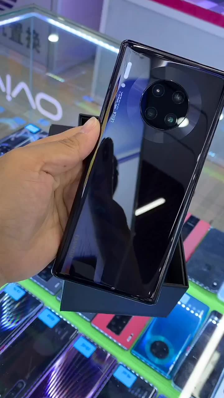 华为mate30pro瀑布屏