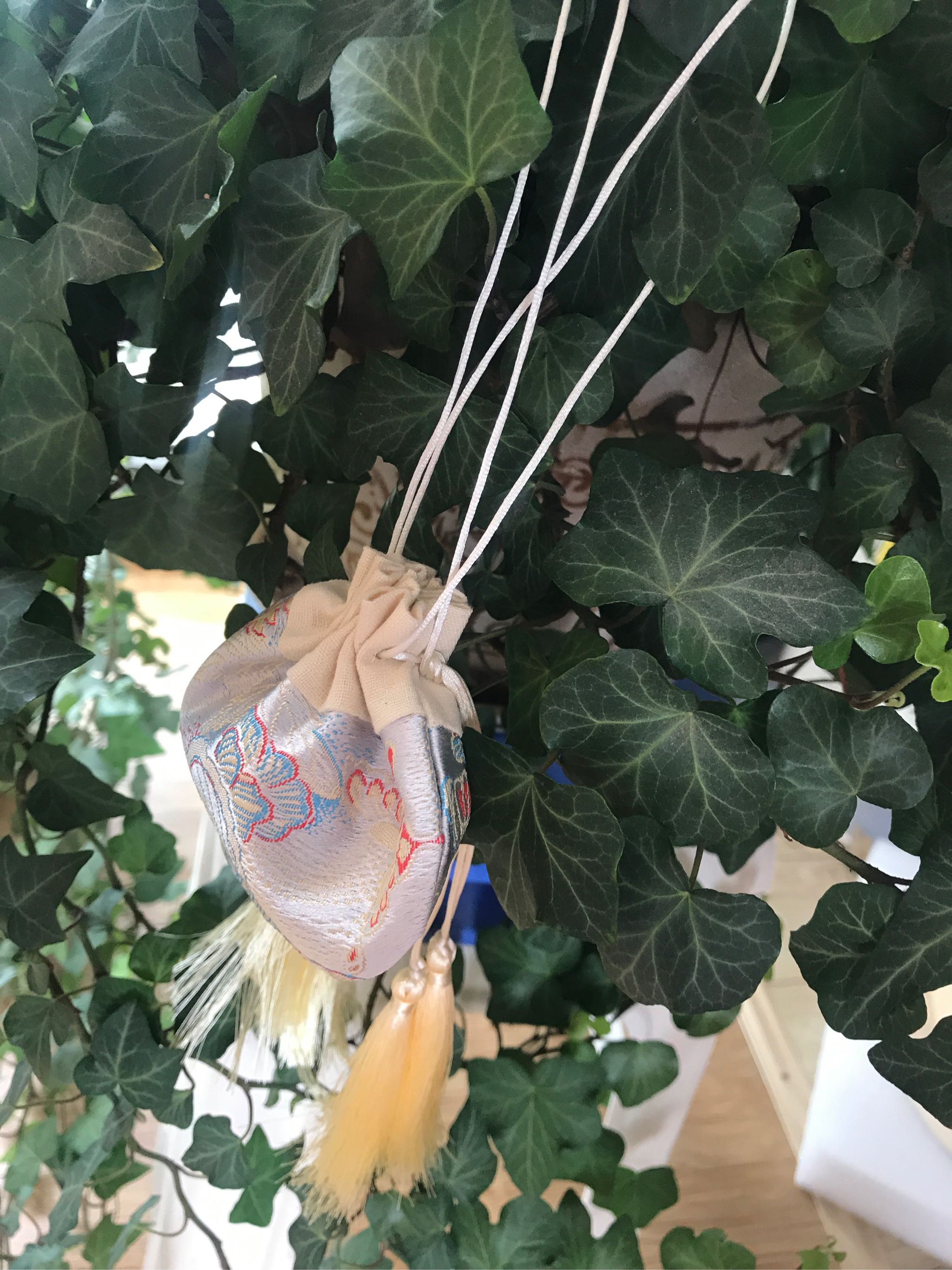 古风随身香囊崖柏香料怎么样,是什么档次的,第10张 古风随身香囊崖柏香料怎么样,是什么档次的,第10张