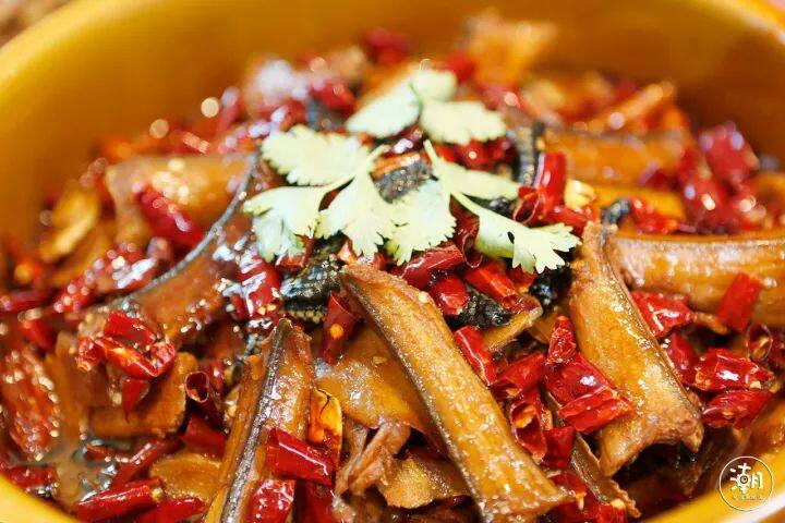 辣到冒汗,香到吞口水的姜辣…蛇 这道菜一秒鉴定你是不是来自大弗兰