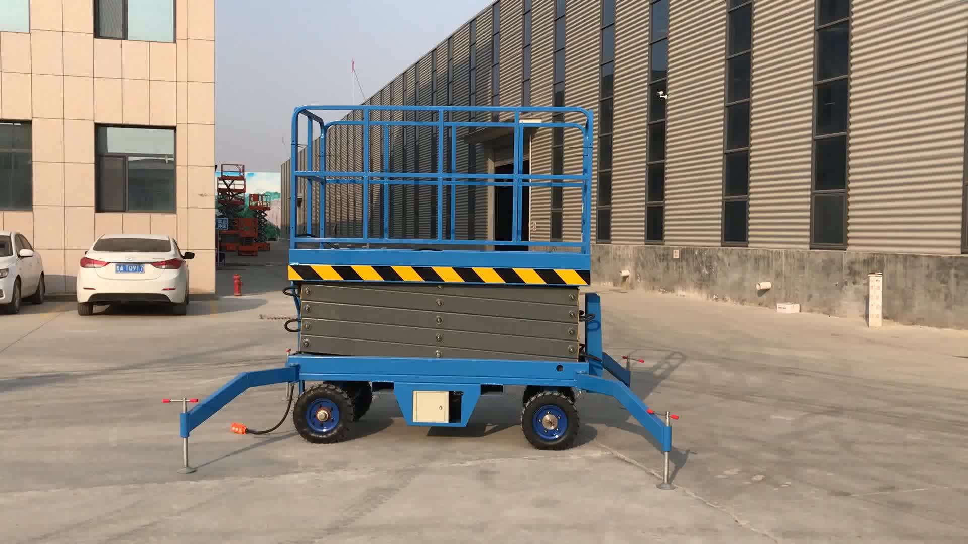 新的12 米 ce 和 iso 证书移动剪刀升降机,机械电动平台升降机价格