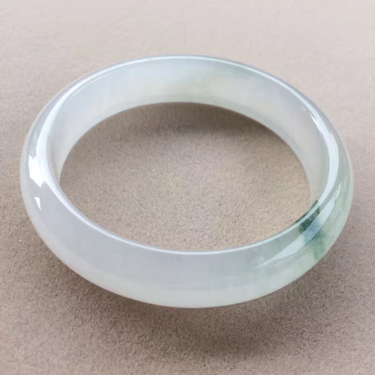 翠玉满楼高冰飘花宽版贵妃手镯起胶起光飘翠手镯翡翠