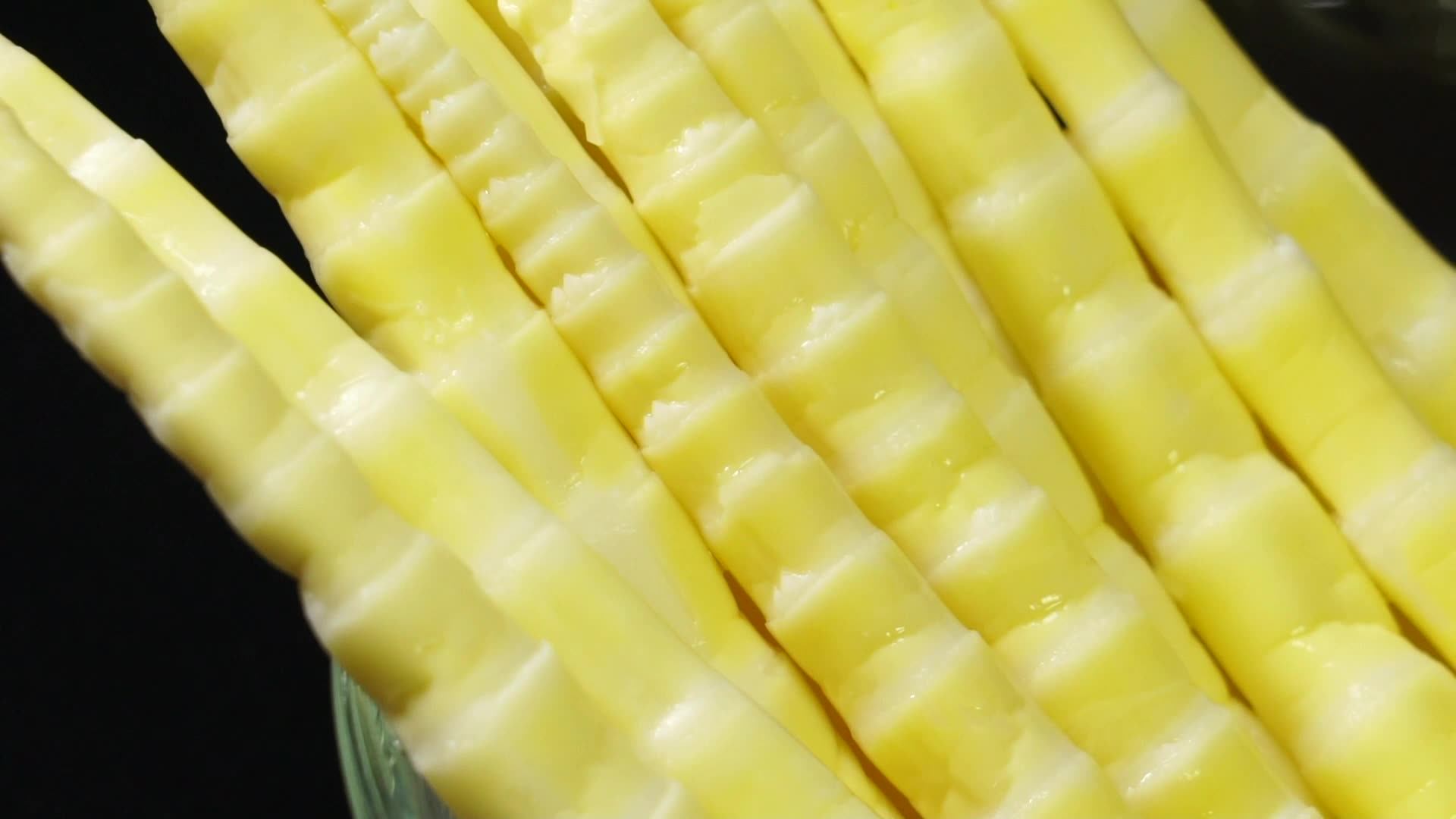 professional manufacture cheap fresh hand peeled bamboo shoot