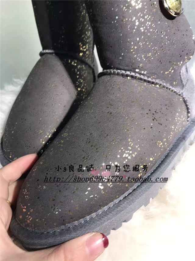 gucci包經典款價格 冬新款 5803經典款一粒扣羊皮毛一體加厚防滑雪地靴 女中筒靴栗色 gucci包包價格