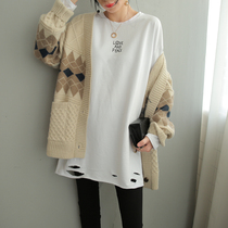 Autumn-winter pure cotton loose t-shirt woman long sleeves inset with a thin inner lap and a broken hole to beat the undershirt thick and velvety new