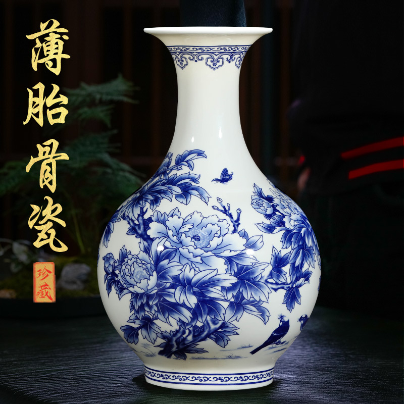 Jingdezhen ceramics thin blue and white porcelain vase fetal ipads China exquisite furnishing articles rich ancient frame the sitting room of Chinese style household decoration