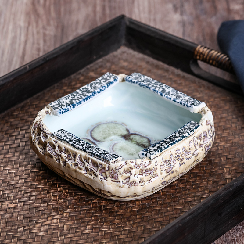 Jingdezhen creative move large ceramic ashtray fashion wind home office Chinese style restoring ancient ways is the ashtray