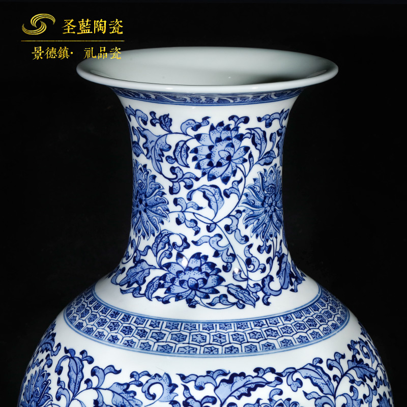 Jingdezhen ceramics imitation qianlong blue and white porcelain vases, flower arrangement furnishing articles of new Chinese style porch decoration decoration